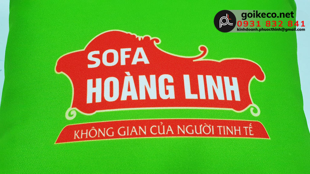 In logo lên gối tựa Sofa Hoàng Linh theo yêu cầu (2)